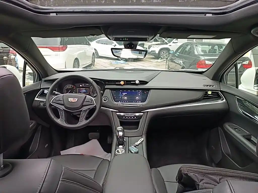 Cadillac XT5 — миниатюра 10