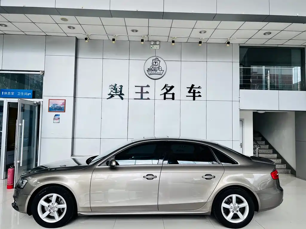 Audi A4L — миниатюра 2