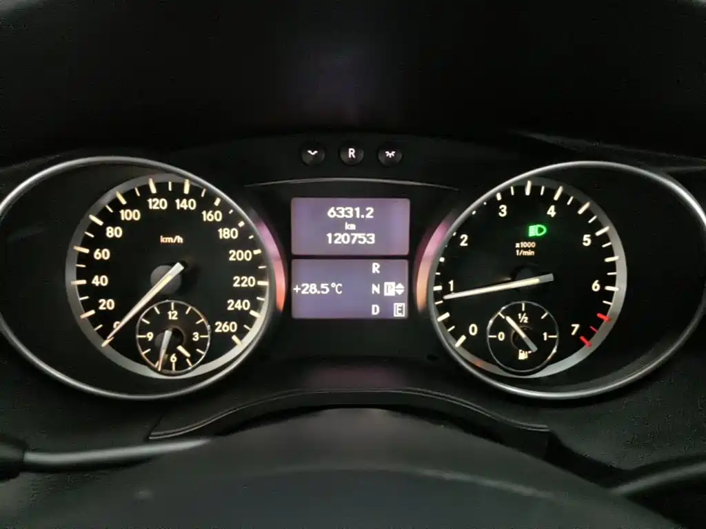 Mercedes-Benz R-Class — миниатюра 12