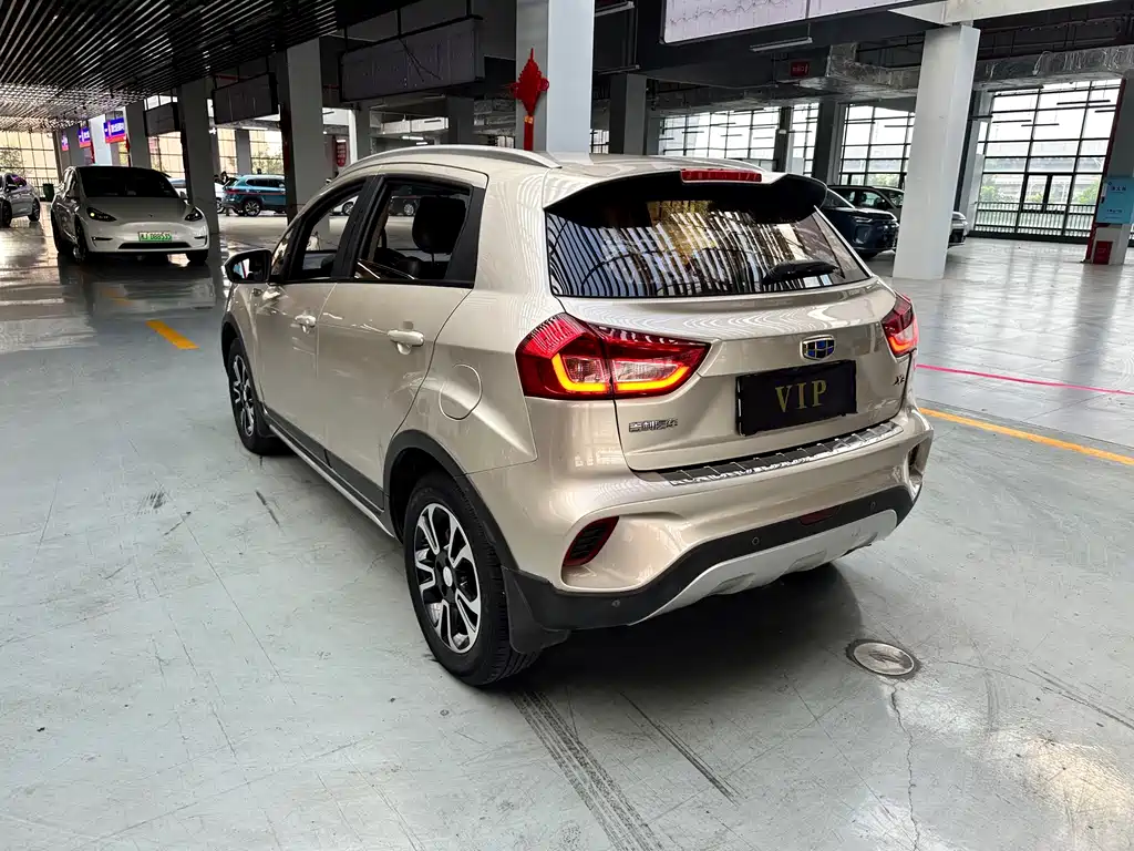 Geely Vision X3 — миниатюра 4