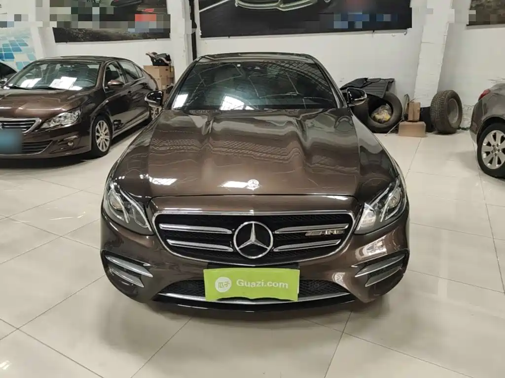 Mercedes-Benz E-Class — миниатюра 3