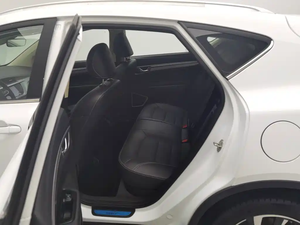 Geely Emgrand GS — миниатюра 15
