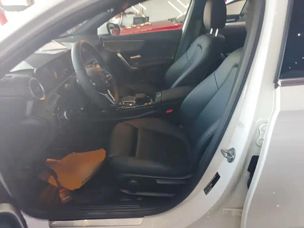 Mercedes-Benz A-Class — миниатюра 15
