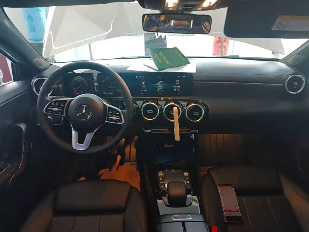 Mercedes-Benz A-Class — миниатюра 10