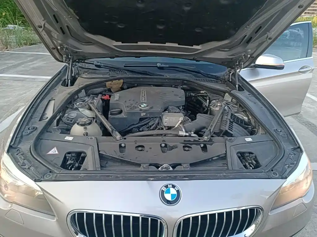 BMW 5 Series — миниатюра 20