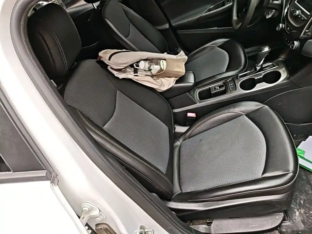 Chevrolet Cruze — миниатюра 25