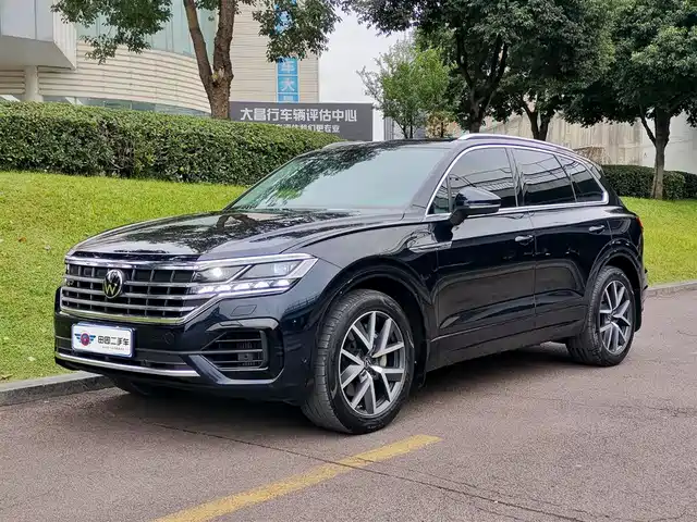 VOLKSWAGEN TOUAREG 2021