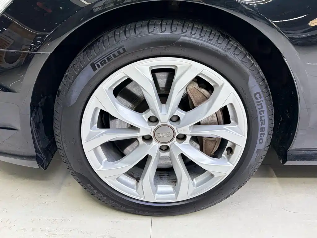 Audi A6L — миниатюра 10