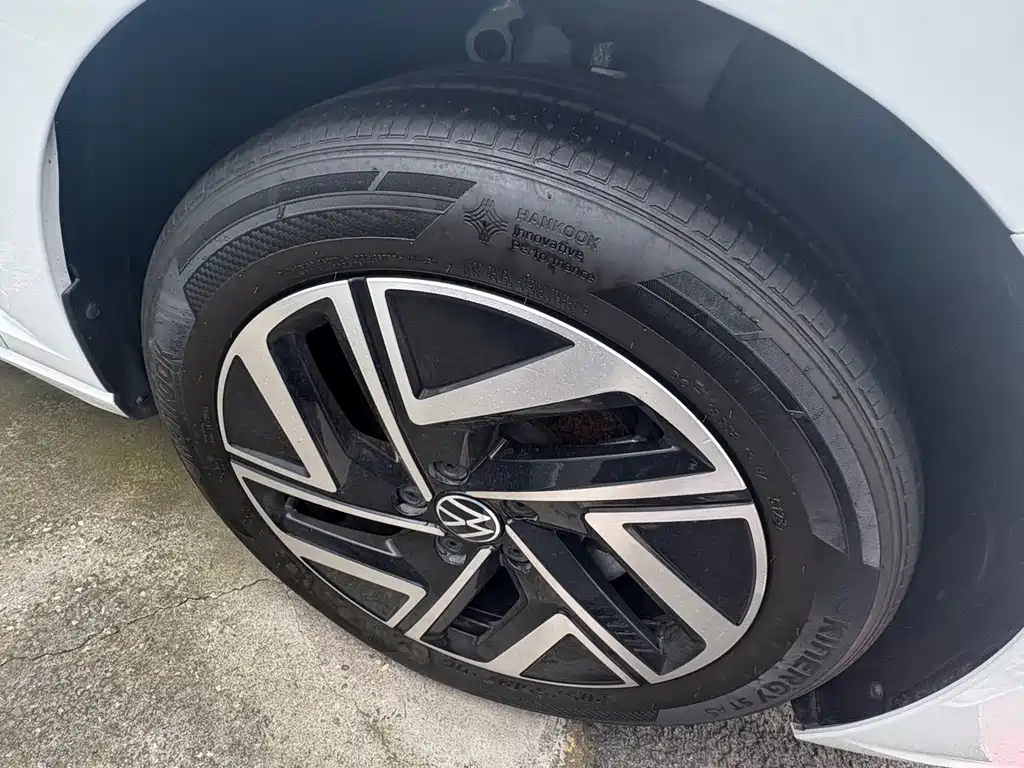 Volkswagen Sagitar — миниатюра 5