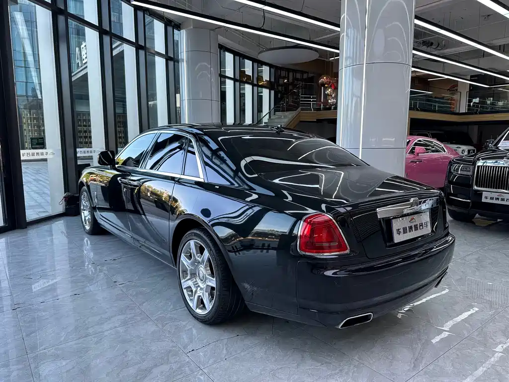 Rolls-Royce Ghost — миниатюра 15