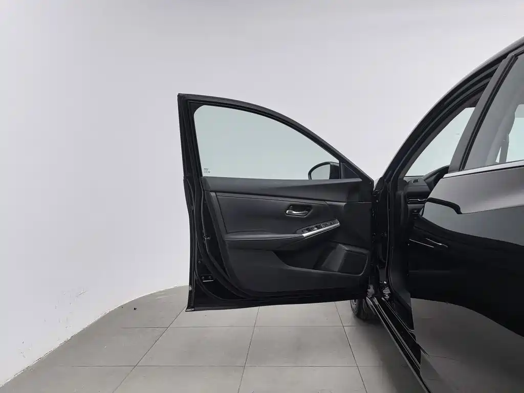 Nissan Sylphy — миниатюра 8