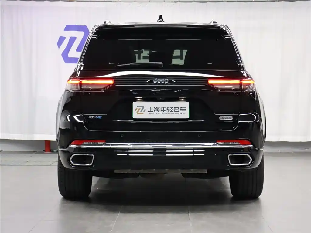 Jeep Grand Cherokee 4xe (Import) — миниатюра 4