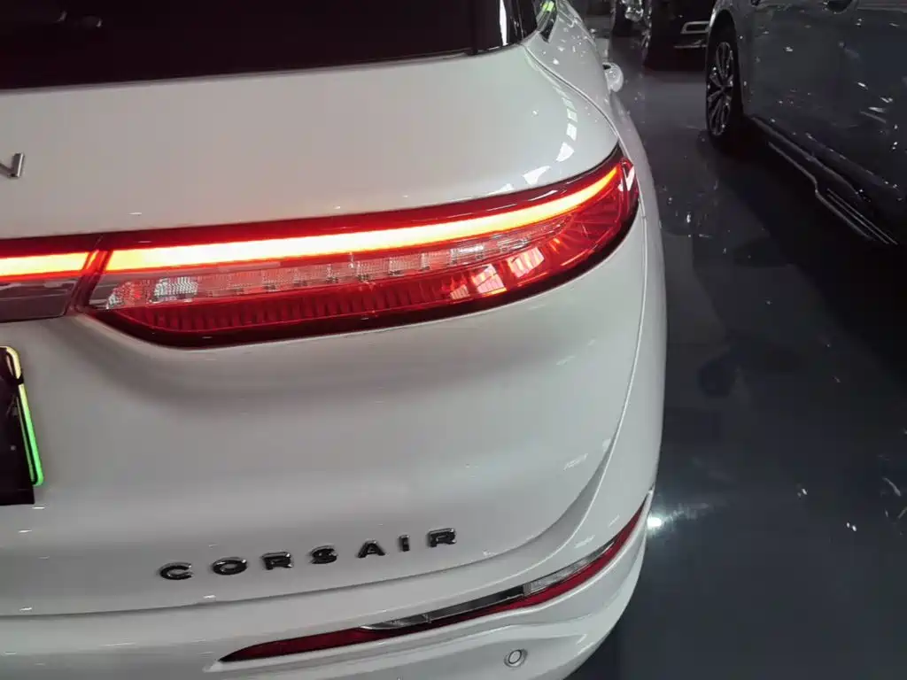 Lincoln Corsair Hybrid — миниатюра 8