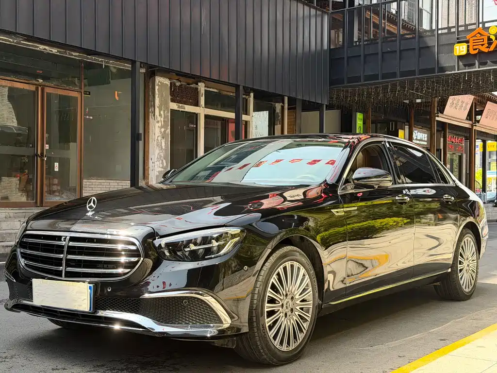 Mercedes-Benz E-Class 2023