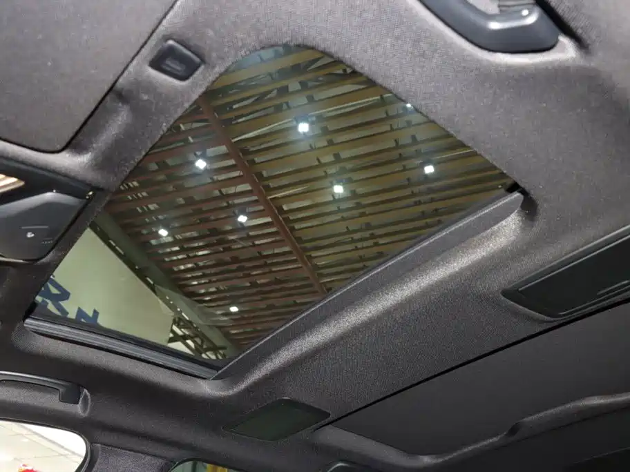 BMW 5 Series — миниатюра 16