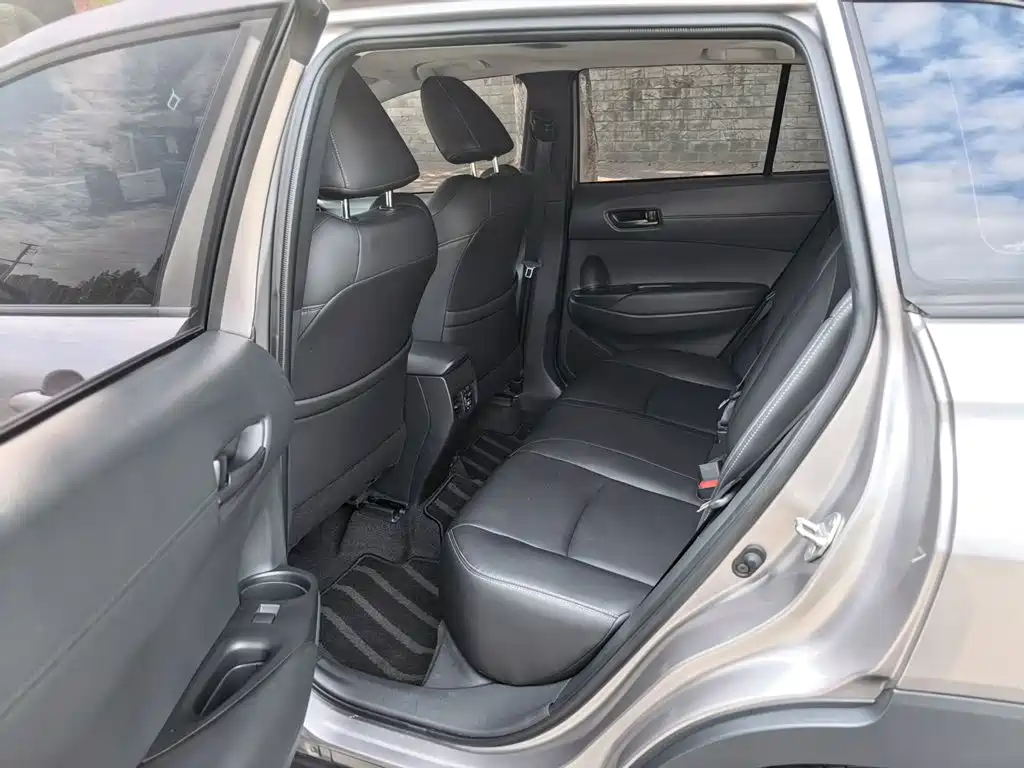 Toyota Corolla Cross — миниатюра 13