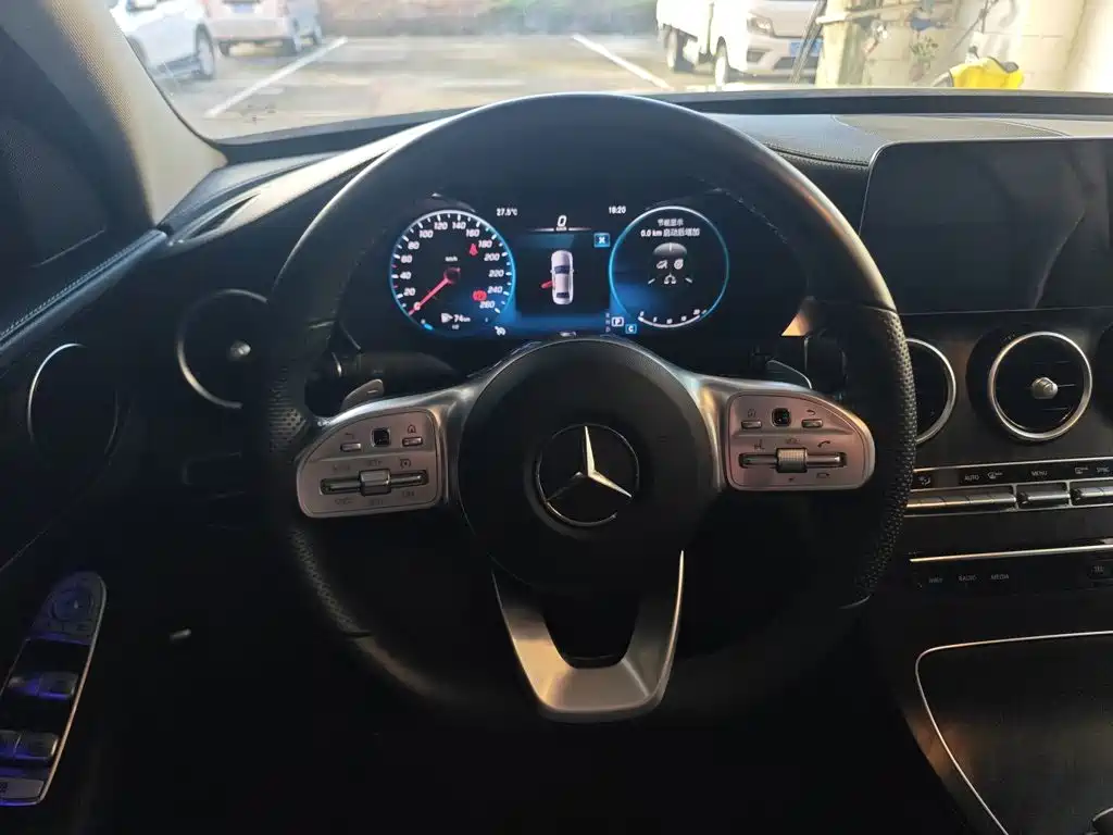 Mercedes-Benz C-Class — миниатюра 7