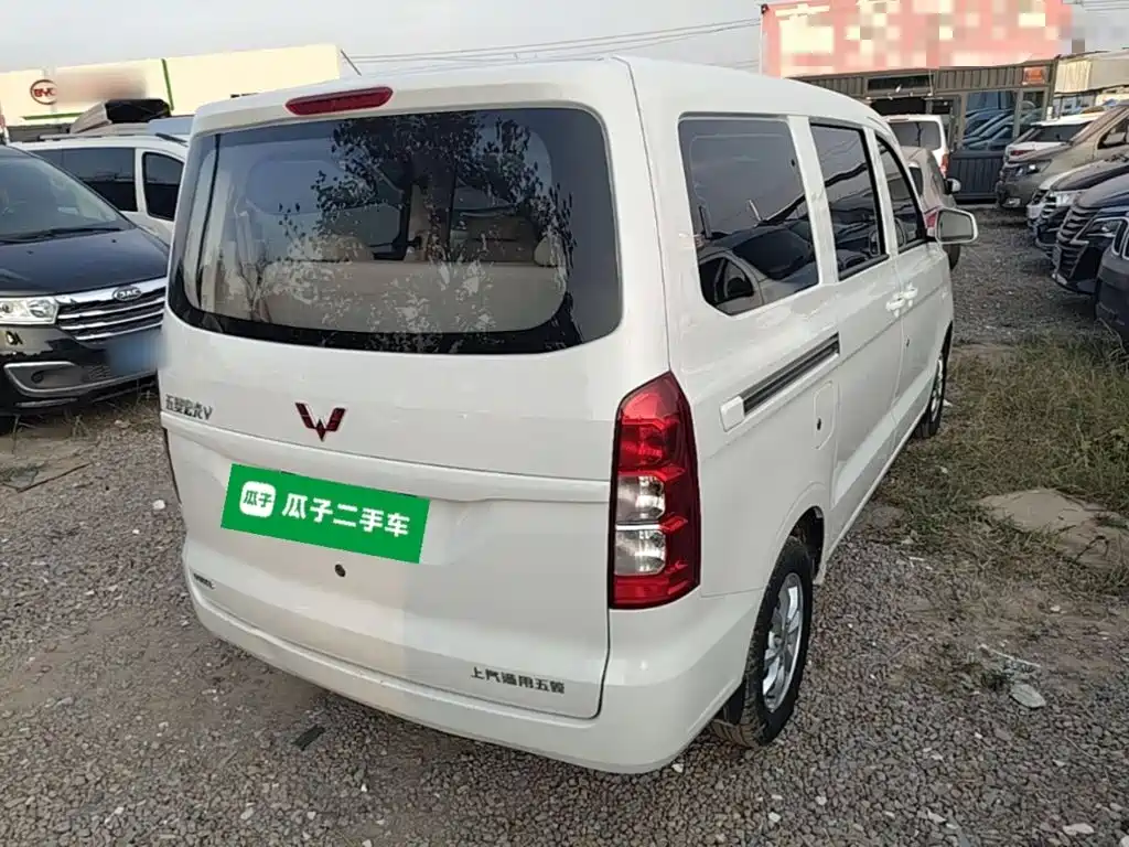 Wuling Hongguang V — миниатюра 7