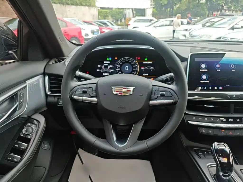 Cadillac CT5 — миниатюра 11