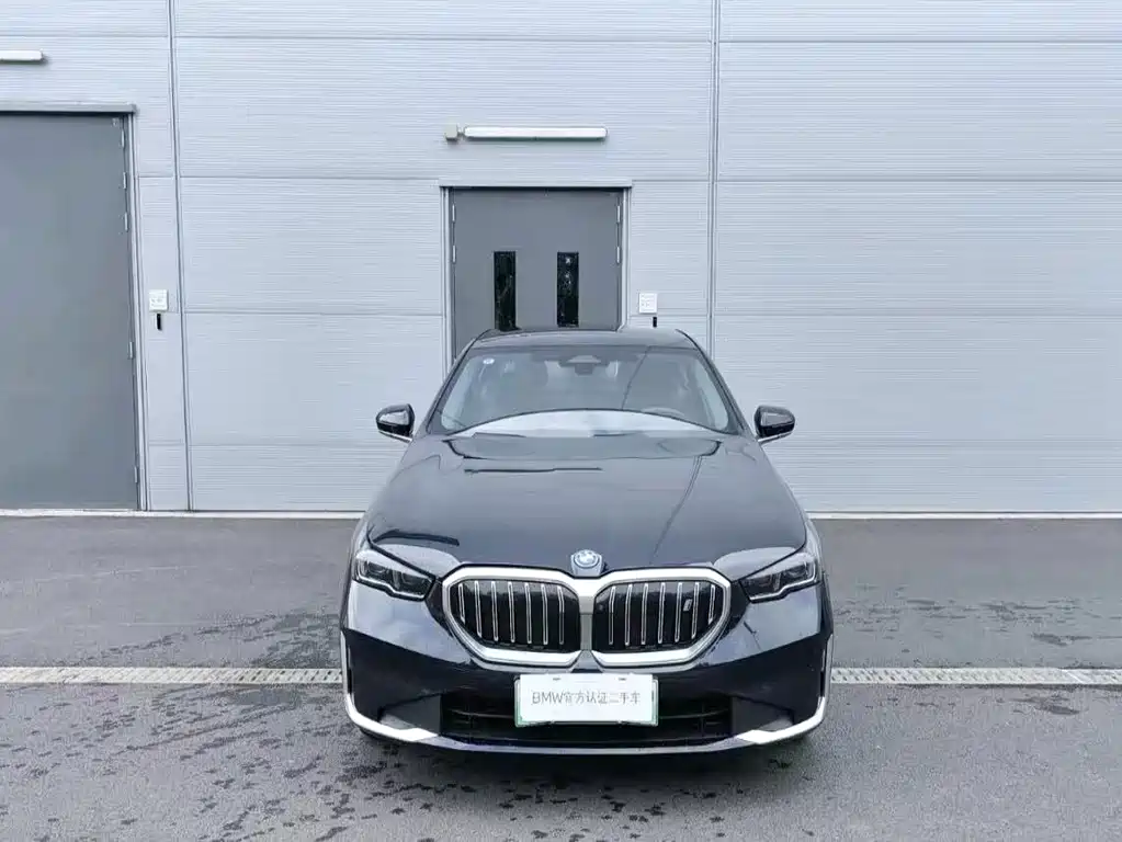 BMW i5 — миниатюра 2