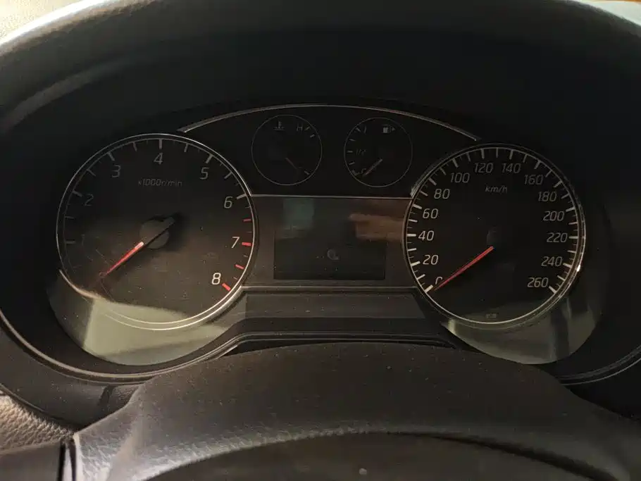 Nissan Tiida — миниатюра 14