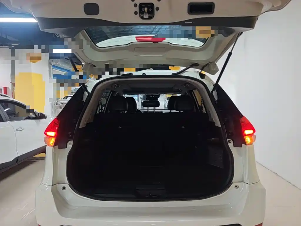 Nissan X-Trail — миниатюра 19