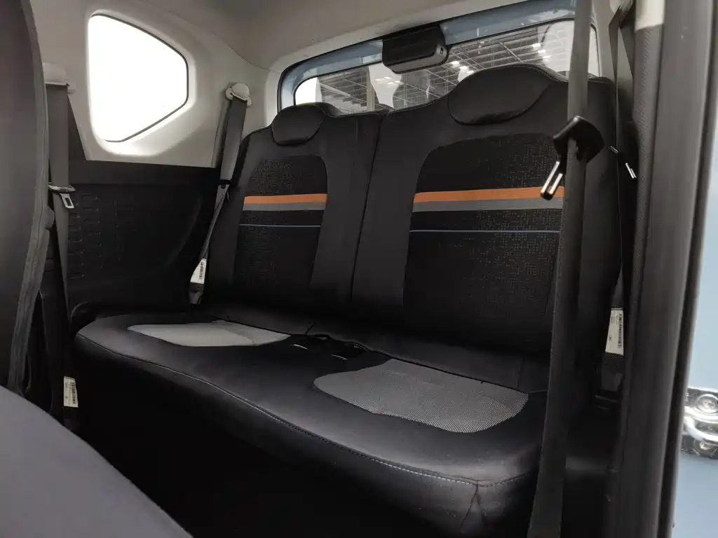 Wuling MINIEV — миниатюра 15