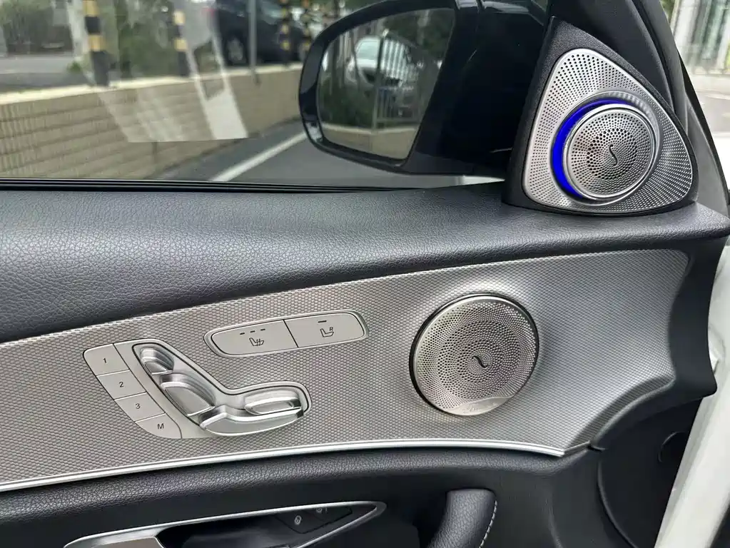 Mercedes-Benz E-Class (Import) — миниатюра 9