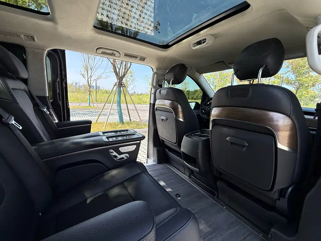 MERCEDES-BENZ V CLASS