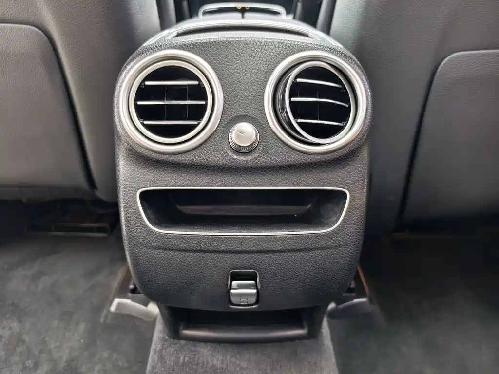 Mercedes-Benz GLC — миниатюра 14