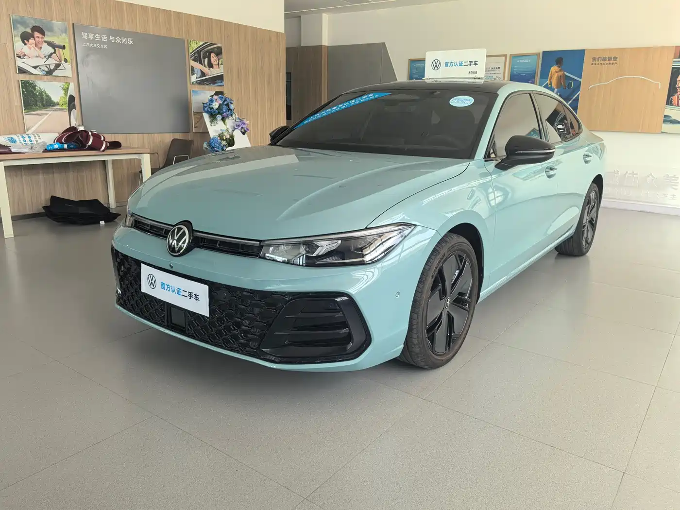 帕萨特 2025款 Pro 380TSI 龙尊版 2024
