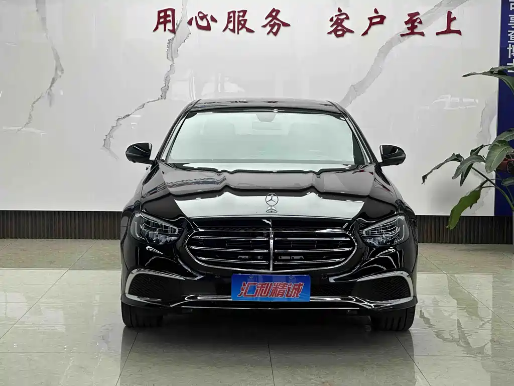 Mercedes-Benz E-Class — миниатюра 2