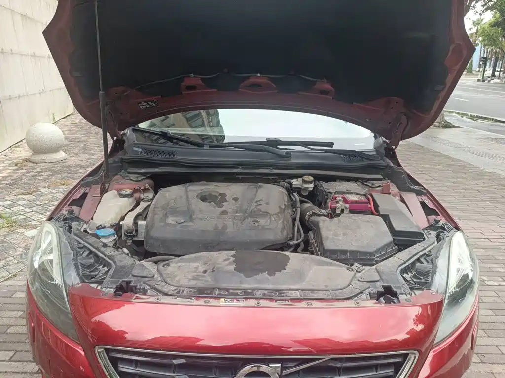 Volvo V40 — миниатюра 11