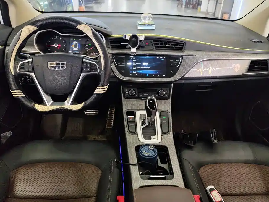 Geely Emgrand GS — миниатюра 12