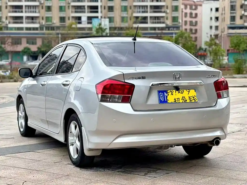 Honda City Classic — миниатюра 5