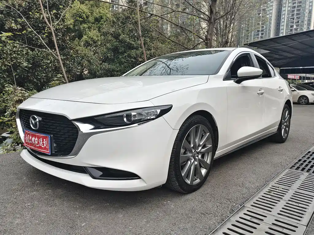 Mazda 3 Axela 2021