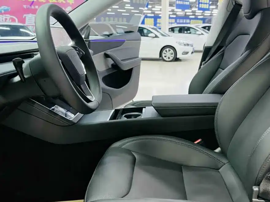 Tesla Model Y — фотографии объявления, Фото 15