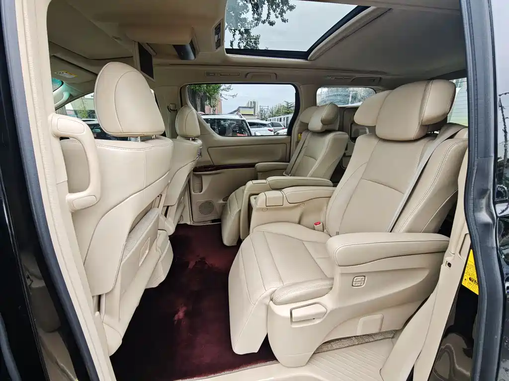 Toyota Alphard 2011 3.5L Luxury