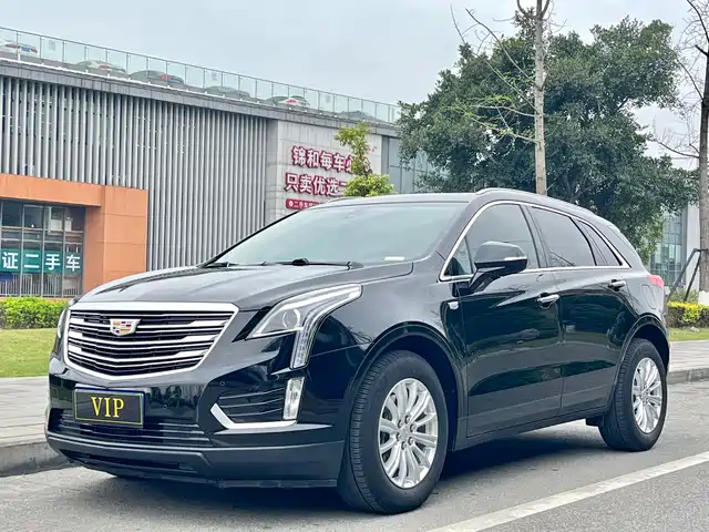 CADILLAC XT5