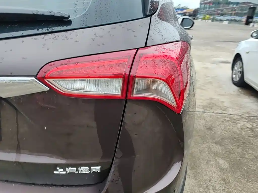 Buick Envision Plus — миниатюра 8