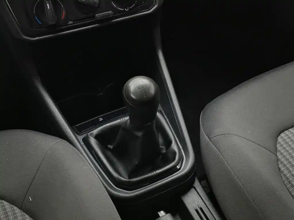 Volkswagen Santana — миниатюра 13