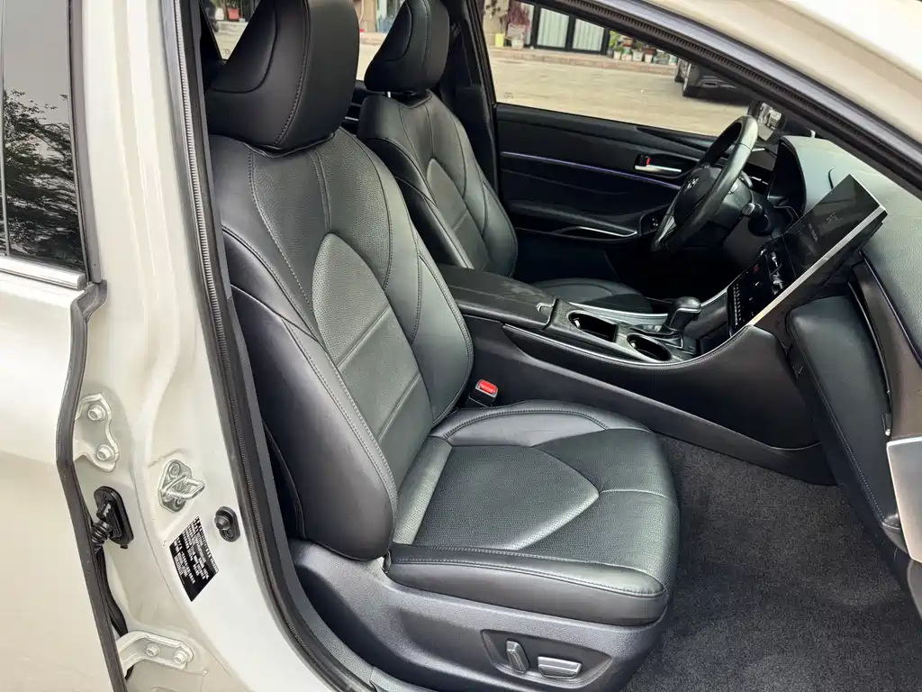 Toyota Avalon 2023 2.0L Luxury