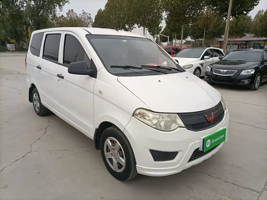 Wuling Hongguang — миниатюра 4