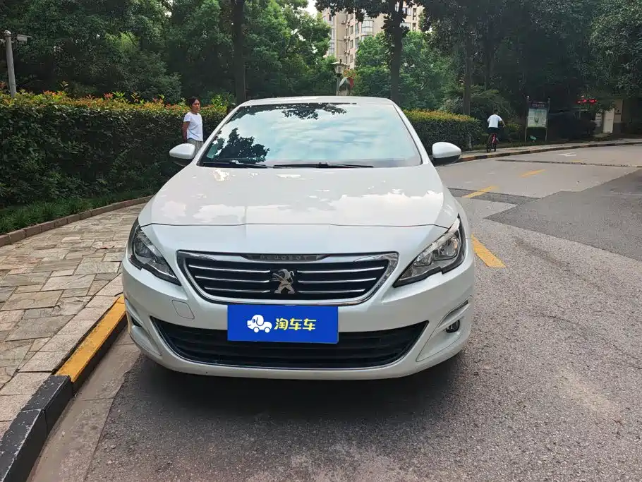 Peugeot 408 — миниатюра 2