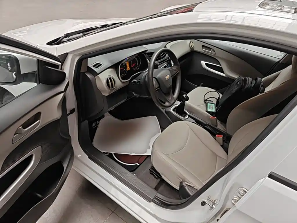 Chevrolet Sail — миниатюра 16