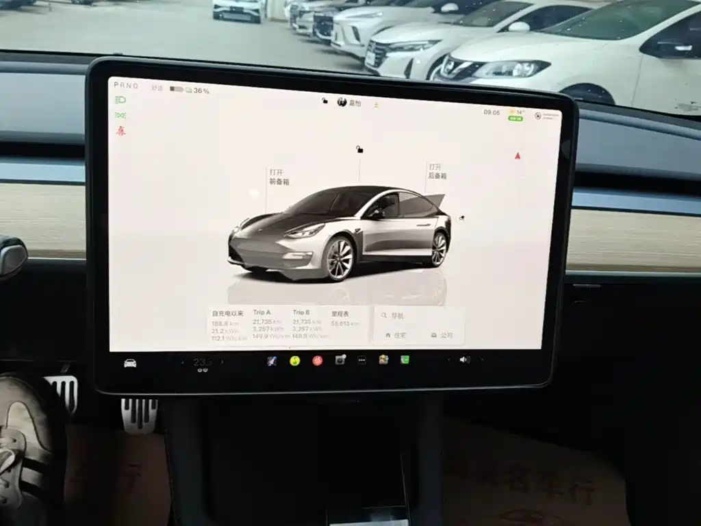Tesla Model 3 — миниатюра 13