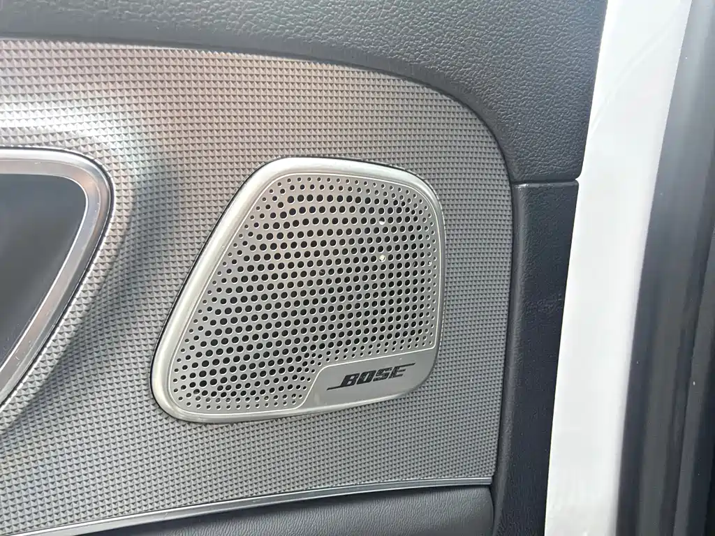 Roewe RX5 MAX — миниатюра 6