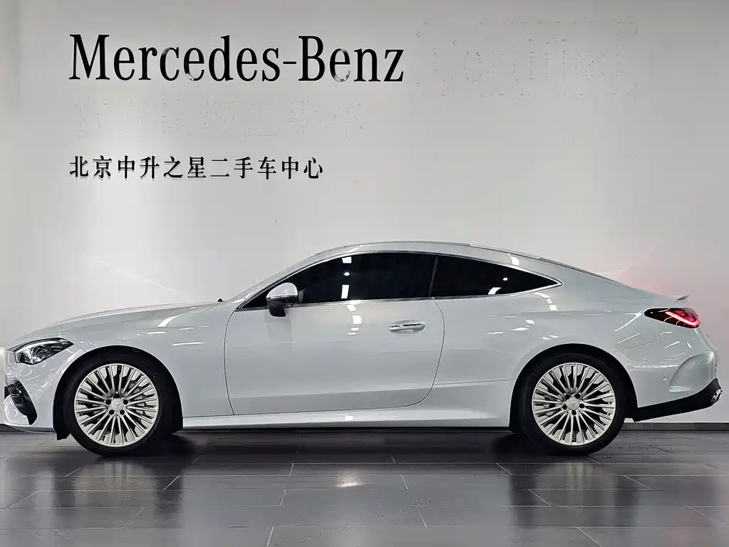 Mercedes-Benz CLE 2026 CLE 300 4MATIC