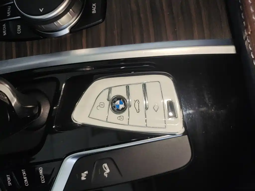 BMW X3 — миниатюра 9
