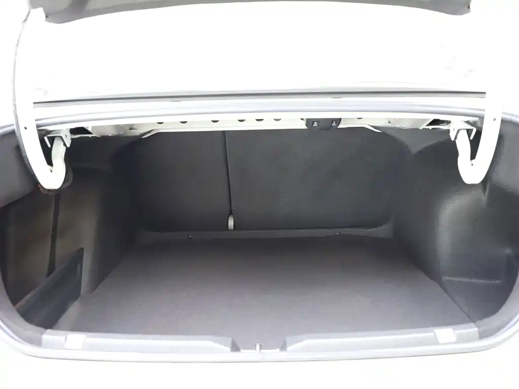 Volkswagen Bora — миниатюра 18
